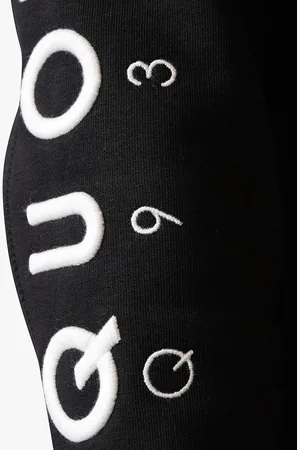 Quotrell Defender Half Zip Black/White