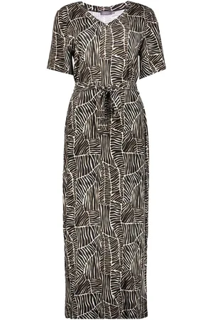 Geisha Jurk Fay Maxi Dress Met Print 47415 60 Off-white/black Dames
