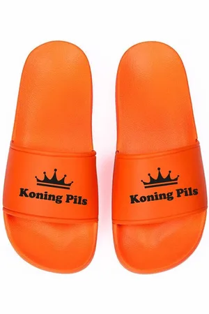 Merkloos Koning Pils Slippers – – Heren & Dames – Comfortabel – Perfect voor EK, WK, Koningsdag & Festivals –