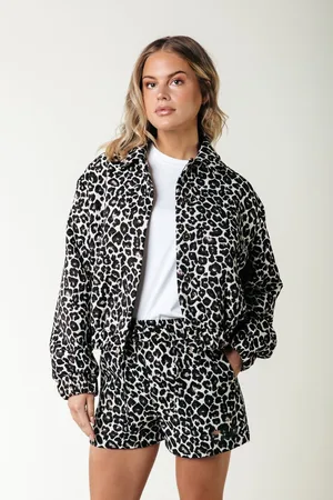 Colourful rebel Florence Leopard Jacquard Short Broeken Dames -