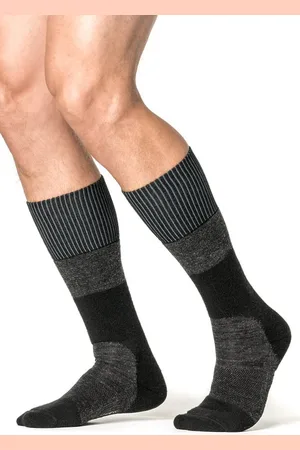 Woolpower Sokken Skilled Knee-high 400 - Dark Grey/Black