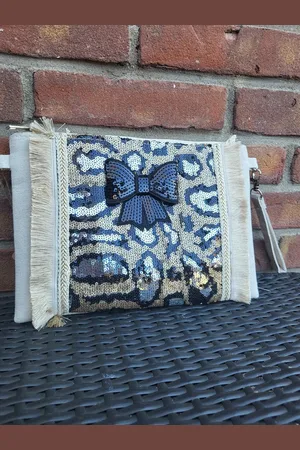 Merkloos Tijgerprint - Panterprint - Clutch - Schoudertas - Pailletten - Strik - Lange Band- tas - trendy