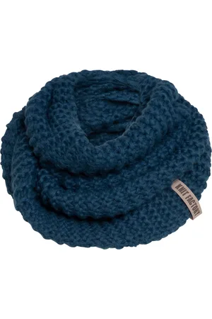 Knit Factory Alex Gebreide Colsjaal - Ronde Sjaal - Grof gebreid - Warme Wintersjaal - Nekwarmer - Wollen Sjaal - Donkerblauwe colsjaal - Dames sjaal - Heren sjaal - Unisex - - One Size