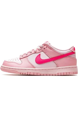 Nike Dunk Low Triple Pink