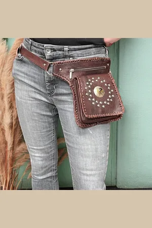 Merkloos Festival heuptas - Bruine heuptas van leer - Handmade - schoudertasje - crossover - heuptasje - Leer/leder