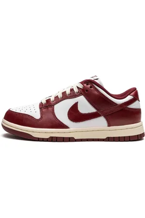 Nike Dunk Low Vintage Team Red