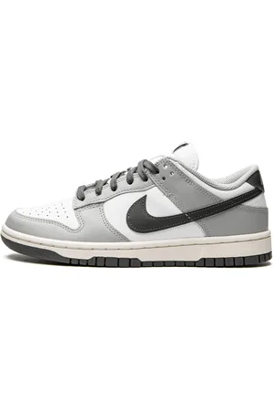 Nike Dunk Low Light Smoke Grey