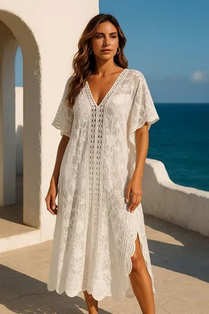 Merkloos Luxe Witte Strand Kaftan voor Dames – Boho Tuniek met Kant en Borduursels – One Size – Perfect voor Strand & Vakantie