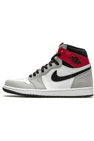 Nike Air Jordan 1 Retro High OG Light Smoke Grey