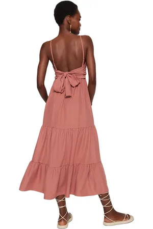 Trendyol Zwarte Rok Met Ruches Aan De Achterkant En Strikdetail Met Bandjes En Maxi-Geweven Jurk Twoss23El00027