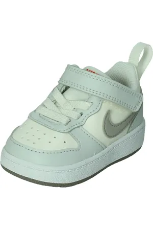 Nike Court borough low recraft in de kleur .