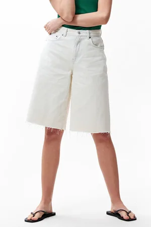 Catwalk Junkie 2502023815 Loose fit bleached jorts