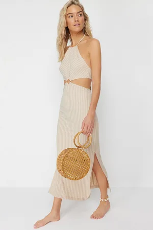 Trendyol Maxi Gebreide Strandjurk Met Accessoires En Textuur Tbess23El00066