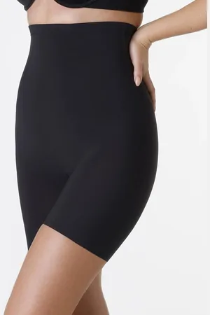 Maidenform Sleek Smoothers Hi-Waist Shorty |
