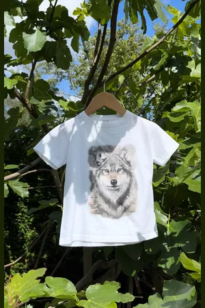 B and C Magic By Sun - T-shirt Wolf - Solar T-shirt - de print verkleurd door de zon