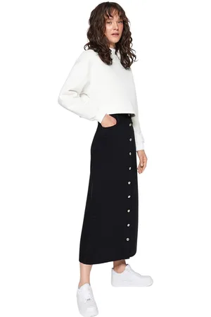 Trendyol Zwarte Denim Jeansrok Met Knoopsluiting Tctss23Ee00024