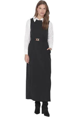 Trendyol Zwarte Mouwloze Geweven Jurk Met Riem Tctaw23Eb00125