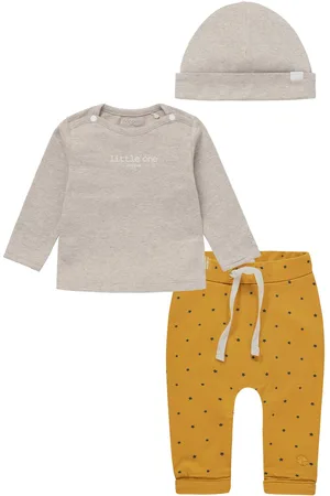 Noppies Kledingset - 3 delig - Broek Kris met sterretjes - Shirt HESTER Taupe - Muts Babylon taupe