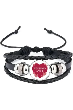 Akyol We denken aan je hartje en kleine hartjes armband zwart - Quotes - iemand die door een moeilijke tijd gaat - moeilijke tijd - ziek - koorts - snel beter worden - cadeau - beterschap cadeau - kado - gift - geschenk