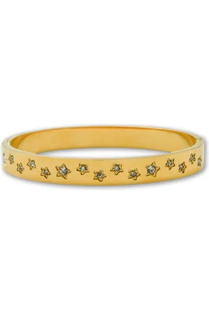 Marama Armband - Bangle Dames - stainless steel met gouden plating - ingegraveerde sterren met zirkonen - schuifsluiting - geschenkverpakking