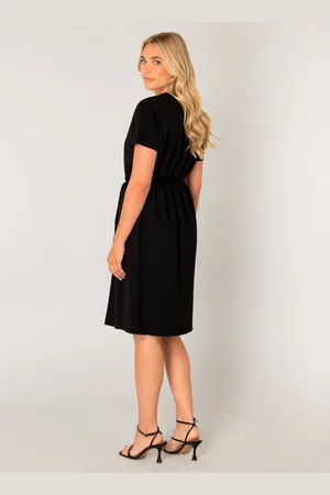 Base Level Yen Dresses - - maat 44