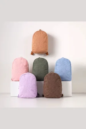 Merkloos Teddy kindertas - Teddy rugzak met - Rugtas teddy - Gepersonaliseerd - teddy rugzak kids - Schooltas met - teddy schooltas - tas voor de opvang - baby - peuter - kleuter - zeven kleuren tas - zes kleuren garen