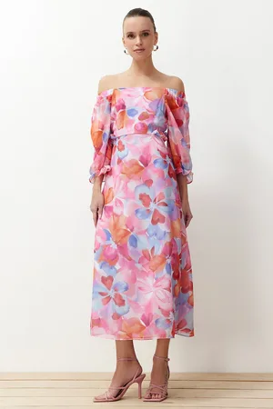 Trendyol Roze Bloemenpatroon A-Lijn Carmen Kraag Chiffon Gevoerde Maxi Geweven Jurk Twoss23El02422