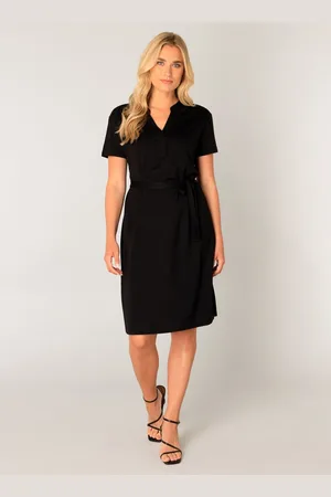 Base Level Yen Dresses - - maat 42
