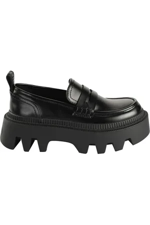 Buffalo Flora Loafer