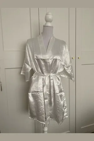 Merkloos Witte kimono voor bruid-Satijnen ochtendjas voor trouwdag