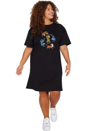 Trendyol Zwarte Ronde Hals Luipaardprint 100% Katoenen Gebreide Plus Size T-Shirtjurk Tbbss23Ah00163