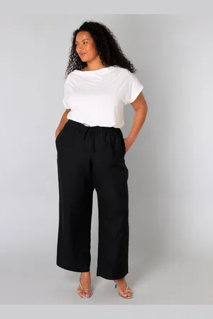 Yest Alberta Essential Tops - - maat 3(52)