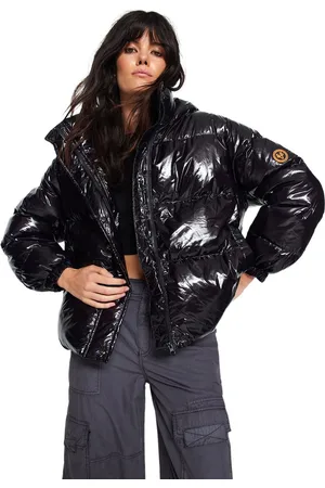 Trendyol Zwart Oversized Glanzend Waterafstotend Pufferjack Met Capuchon Twoaw24Mo00212