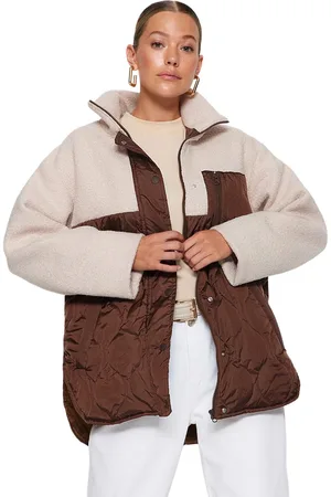 Trendyol Khaki-Veelkleurig Oversized Pluche Details Waterafstotende Gewatteerde Pufferjas Tweeaw24Mo00012