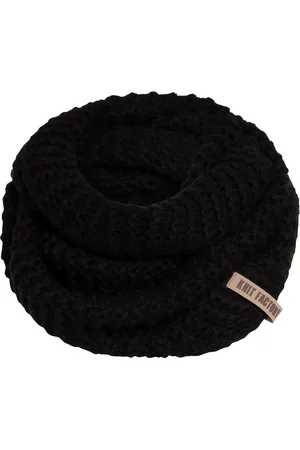 Knit Factory Alex Gebreide Colsjaal - Ronde Sjaal - Grof gebreid - Warme Wintersjaal - Nekwarmer - Wollen Sjaal - Zwarte colsjaal - Dames sjaal - Heren sjaal - Unisex - - One Size
