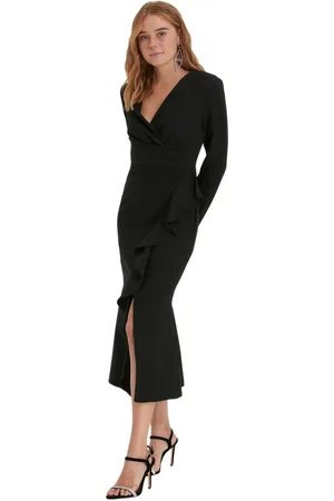 Trendyol Roze Kraag Gedetailleerde Elegante Avondjurk Tpraw22El2446