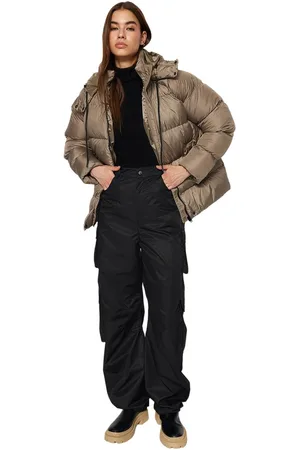 Trendyol Zwart Waterafstotend Pufferjack Met Capuchon Twoaw24Mo00103