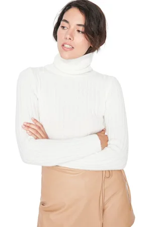 Trendyol Camelkleurige Basic Gebreide Trui Met Textuur Twoaw20Fv0133