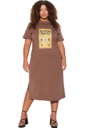 Trendyol Bruine Ronde Hals Bedrukte Split 100% Katoenen Gebreide Plus Size Jurk Tbbss23Ah00156