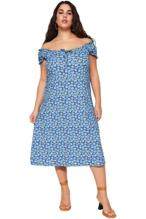 Trendyol Rode Gebreide Jurk Met Hartvormig Patroon En Bloemenpatroon Tbbss23Ah00125