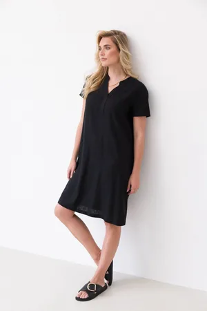 Base Level Yacin Dresses - - maat 42