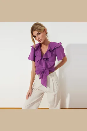 Trendyol Ecru Geweven Blouse Met Ruches En Strikdetail Twoss20Bz0351