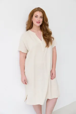 Base Level CURVY Yacinthe Dresses - - maat 2(50)