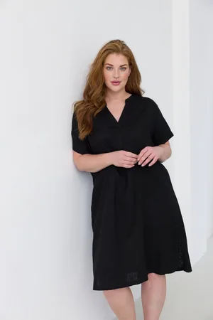 Base Level CURVY Yacinthe Dresses - - maat X-0(44)