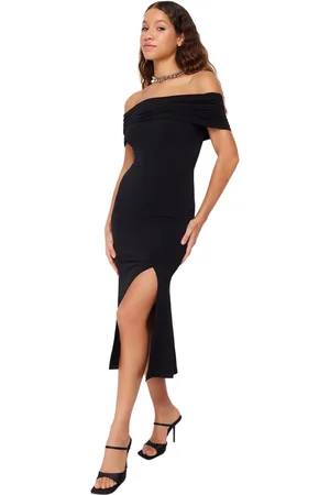 Trendyol Zwarte Getailleerde Gebreide Elegante Avondjurk Voor De Nacht Tprss24El00113