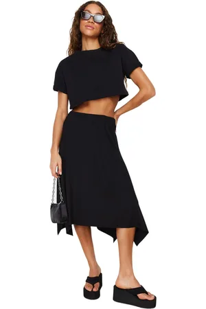 Trendyol Witte Gebloemde Asymmetrische Midi-Rok Met Hoge Taille En Rekbare Stof Twoaw20Et0440