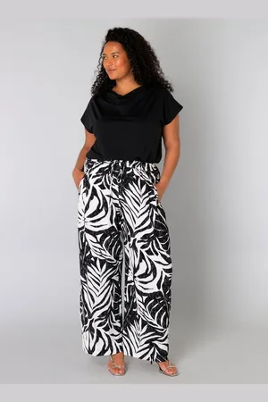 Yest Alberta Essential Tops - - maat 3(52)