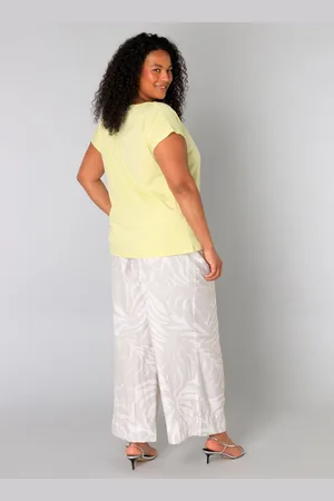 Yest Alberta Essential Tops - - maat 3(52)
