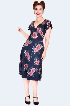 Voodoo Vixen Dark floral flutter sleeve Wikkeljurk - XL