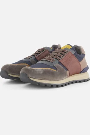 Ambitious Silky Navy Sneakers Leer